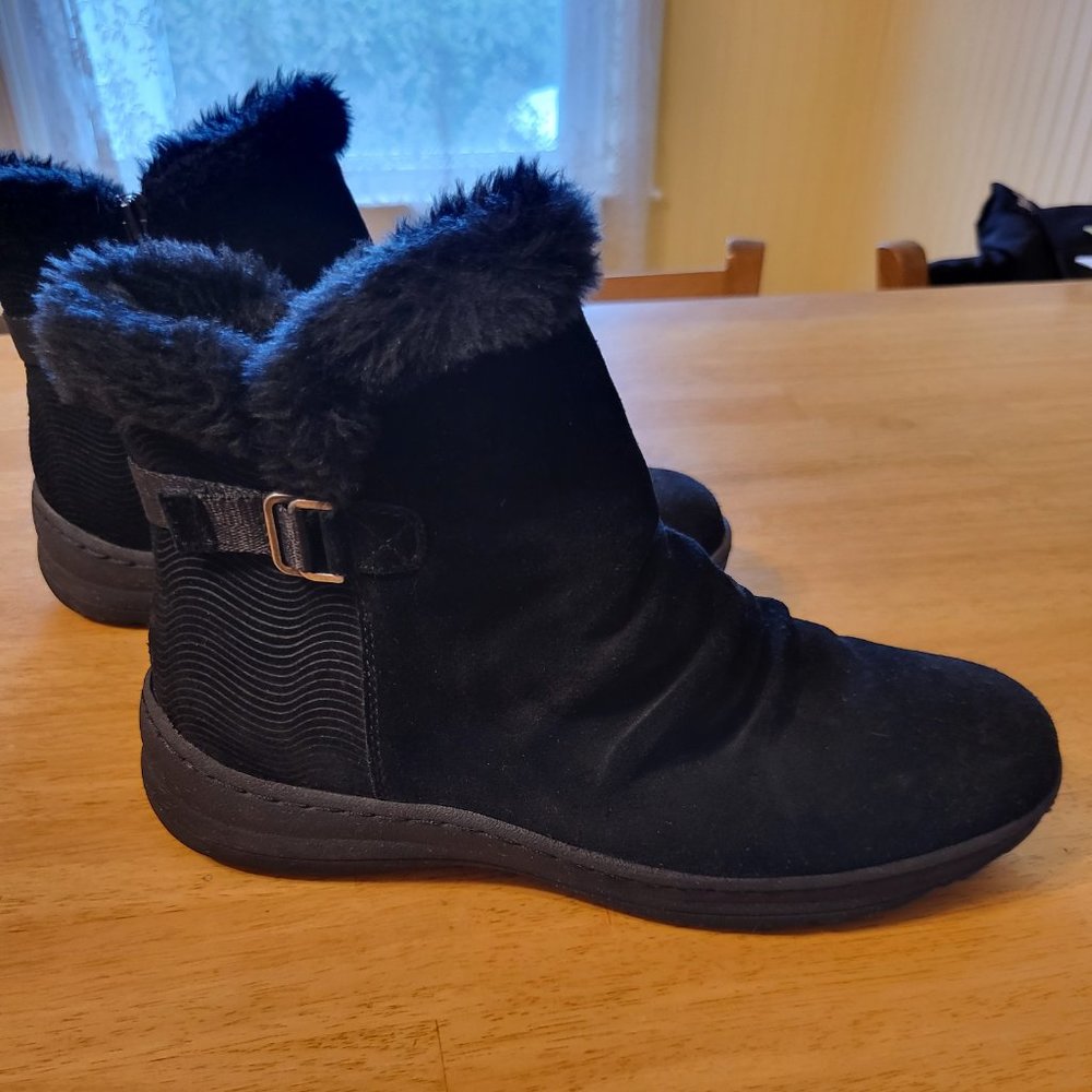 BareTraps Women's Avita Ankle-High Black Suede Boot ~ Size 9.5